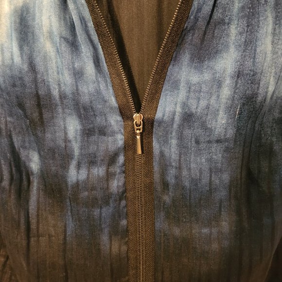 Elie Tahari | Zip Front Black and Blue Watercolor Sleeveless Shift Dress, Size 6 - Picture 5 of 9